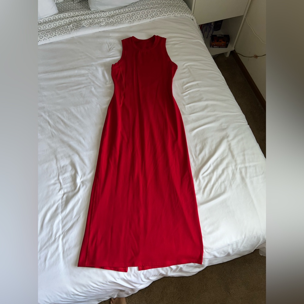 Lululemon red dress
